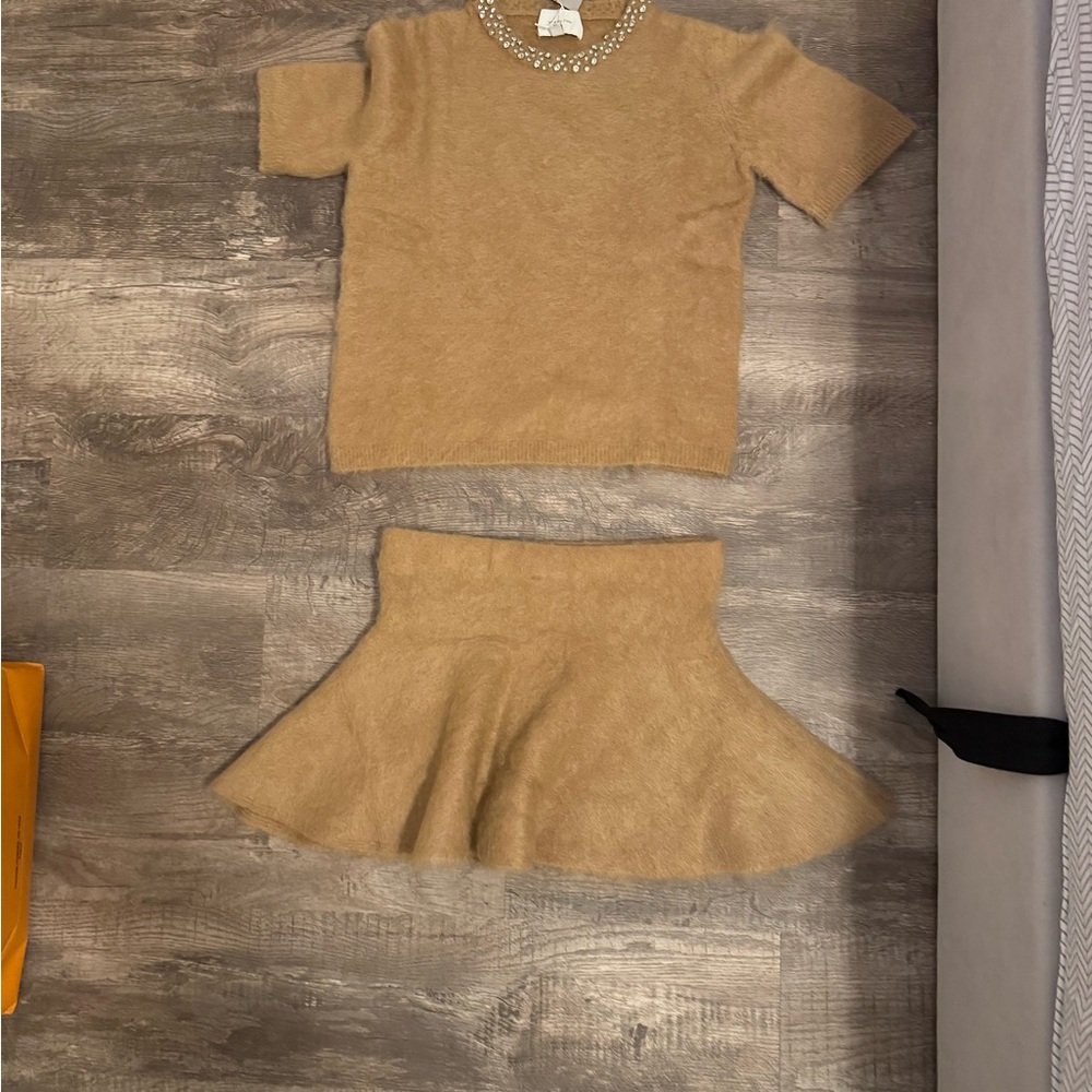 H&M Camel/Tan Short Sleeve Sweater & Flared Skirt Set